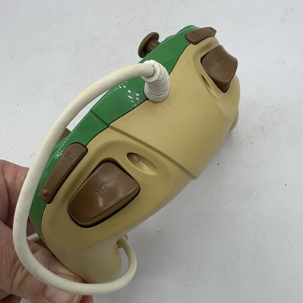 Nintendo Wii PDP‎ Controller 085-006 Wired Fight Pad Link Edition Green